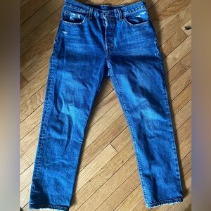 Levi’s 100% cotton distressed dark wash jeans W29 L28